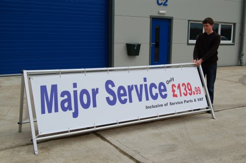 Banner Stand 2